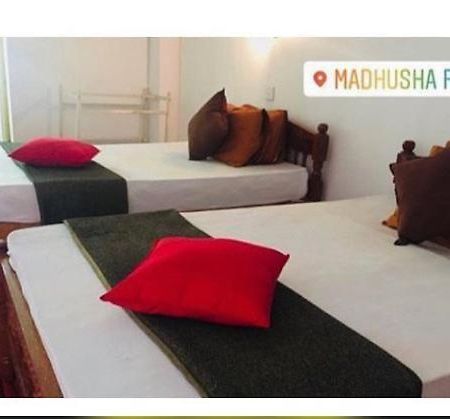 Отель Madhusha Rest Maskeliya Экстерьер фото